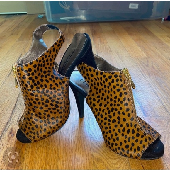 Moda Shoes - Moda shoes leopard patty 8.5